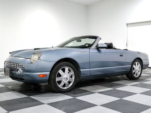 Used 2005 Ford Thunderbird RWD image 5