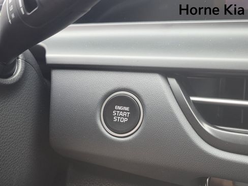 New 2026 Kia Seltos EX image 17