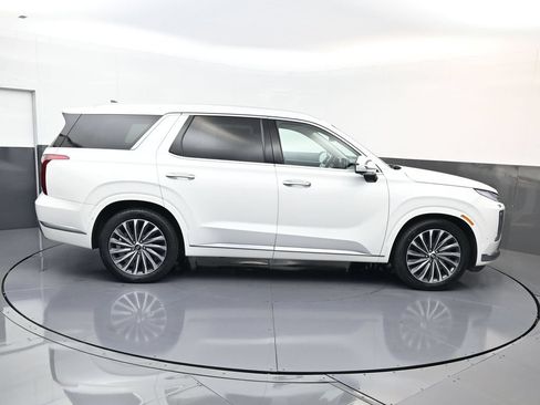 Certified 2024 Hyundai Palisade Calligraphy AWD/4WD image 3
