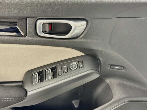 Used 2023 Honda Civic EX image 14