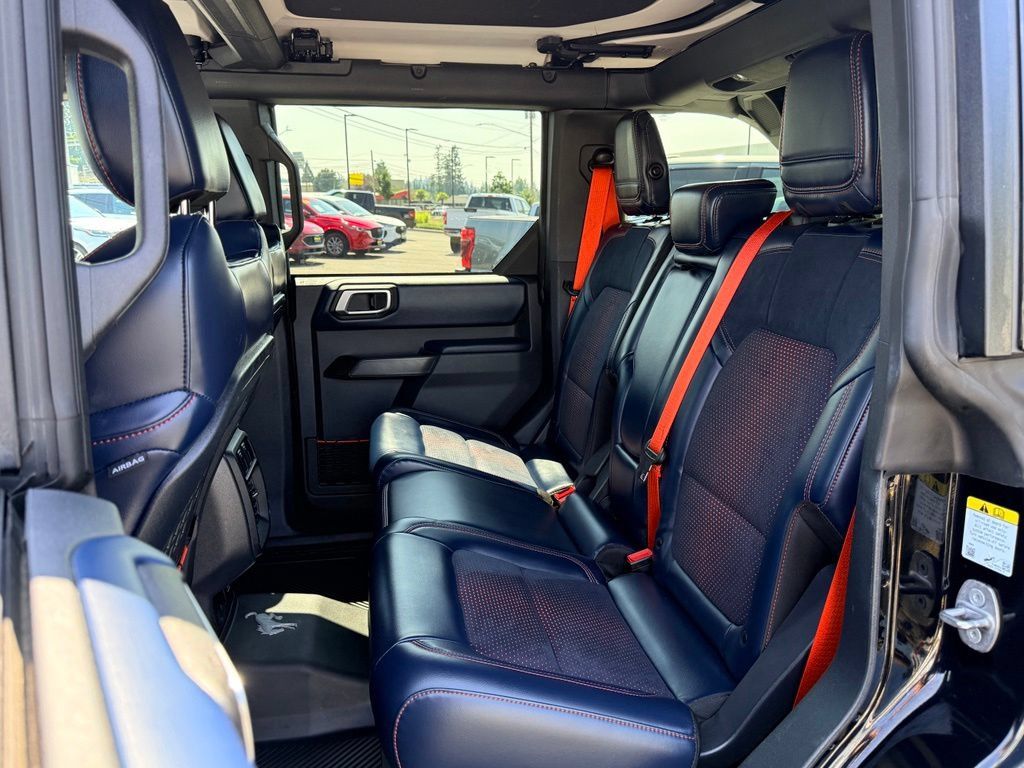 Certified 2025 Ford Bronco Raptor w/ Interior Carbon Fiber Pack AWD/4WD image 11