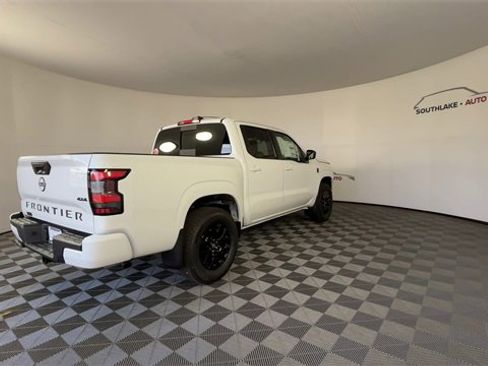 New 2026 Nissan Frontier SV image 8