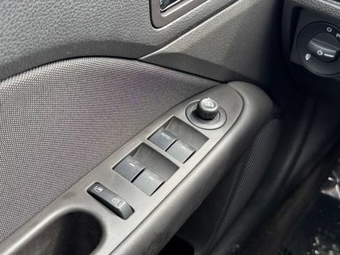 Used 2012 Ford Fusion SE FWD image 25