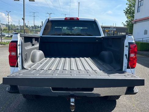 Used 2018 Chevrolet Silverado 1500 LT w/ All Star Edition AWD/4WD image 25