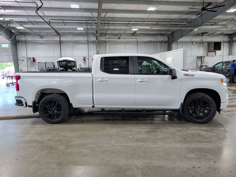 Used 2023 Chevrolet Silverado 1500 RST w/ Z71 Off-Road Package AWD/4WD image 2