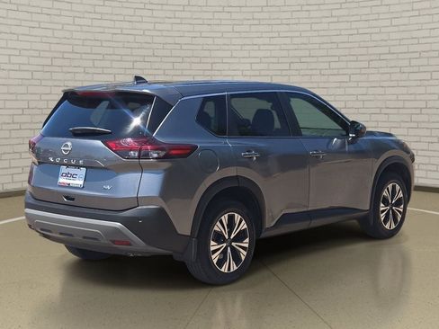 Used 2023 Nissan Rogue SV FWD image 5