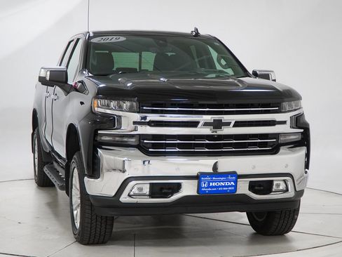Used 2019 Chevrolet Silverado 1500 LTZ AWD/4WD image 16
