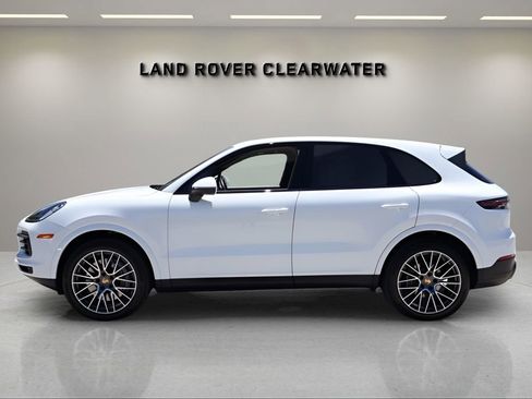Used 2021 Porsche Cayenne AWD/4WD image 2