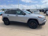 Used 2016 Jeep Cherokee Sport w/ Cold Weather Group image 2
