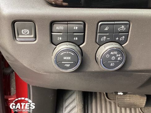 Used 2024 Chevrolet Silverado 1500 LTZ AWD/4WD image 22