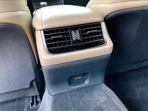 Used 2022 Lexus LS 500 w/ Interior Upgrade Package RWD image 25