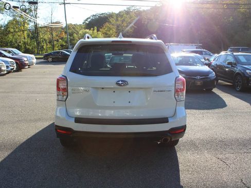 Used 2018 Subaru Forester 2.5i Touring image 9
