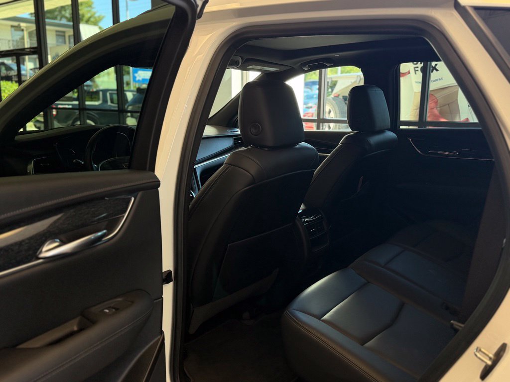 Used 2022 Cadillac XT5 Premium Luxury FWD image 11
