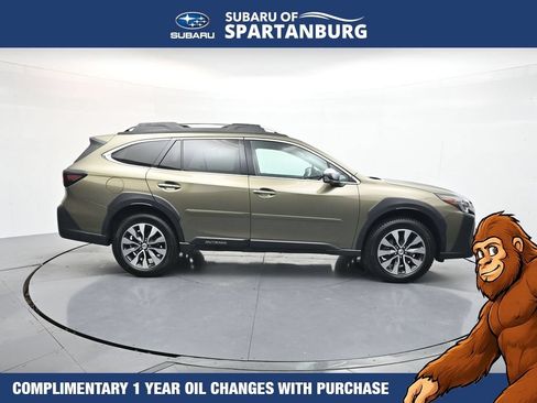 Used 2024 Subaru Outback Touring XT AWD/4WD image 9