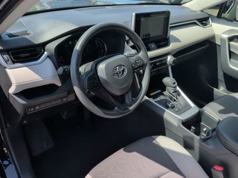 Used 2025 Toyota RAV4 XLE w/ Convenience Package AWD/4WD image 17