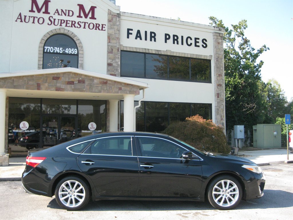Used 2013 Toyota Avalon Limited FWD image 9