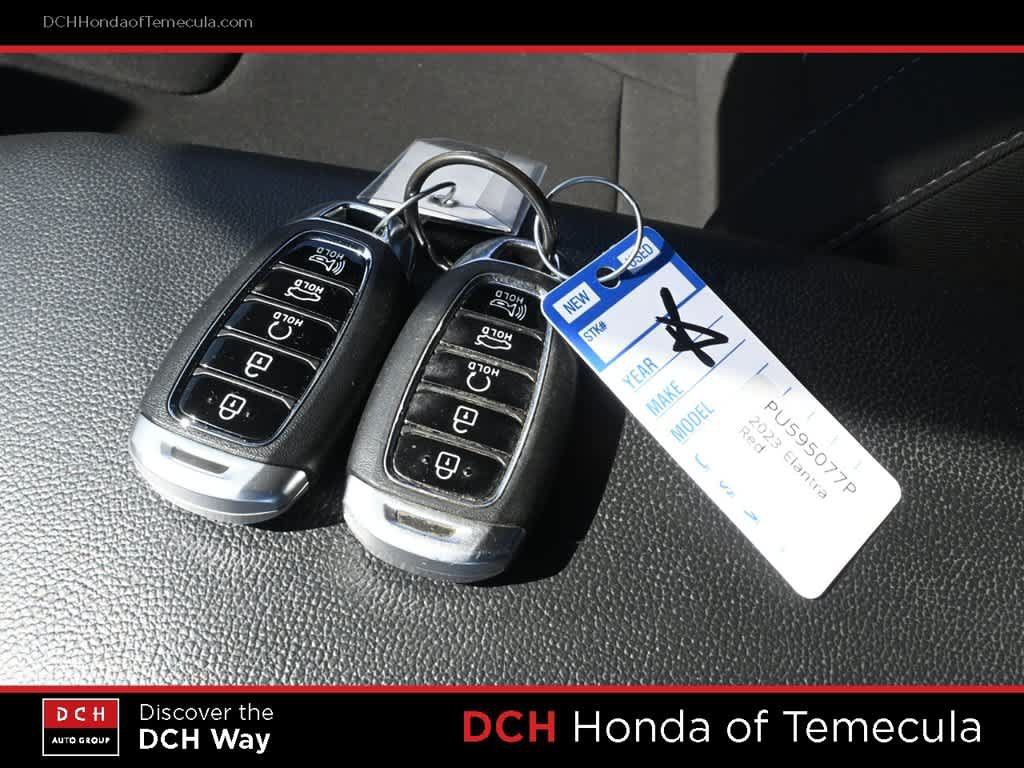 Used 2023 Hyundai Elantra SEL FWD image 15