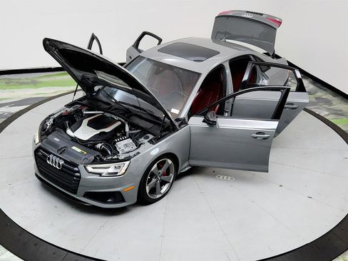 Used 2019 Audi S4 Prestige w/ Prestige Package image 37