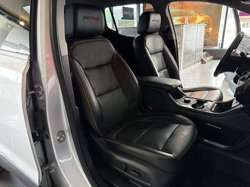 Used 2020 GMC Acadia SLT AWD/4WD image 26