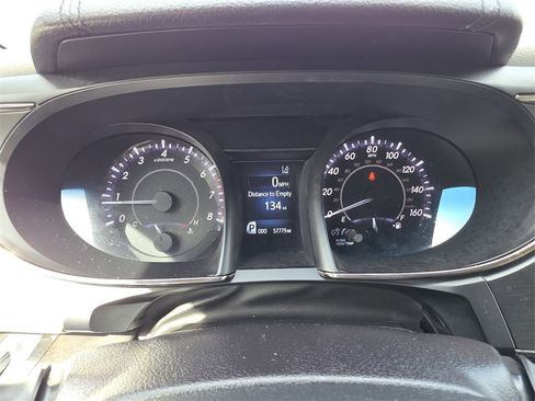 Certified 2018 Toyota Avalon XLE Premium image 31