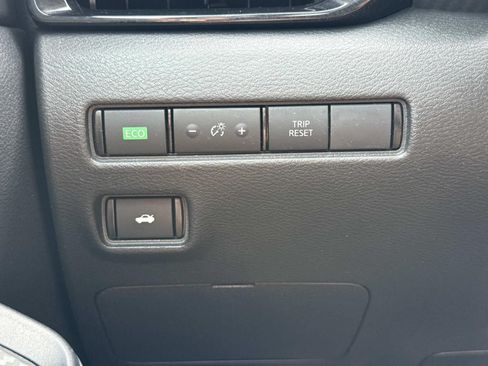 Used 2024 Nissan Sentra SV w/ All-Weather Package FWD image 19