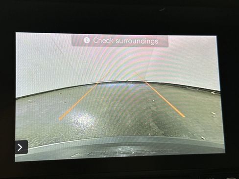 Used 2018 Porsche Macan AWD/4WD image 17