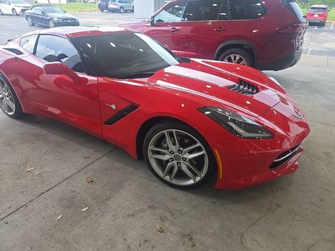 Used 2019 Chevrolet Corvette Stingray Coupe w/ 3LT Preferred Equipment Group RWD image 10