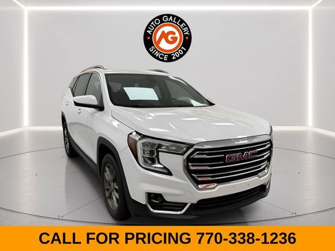 Used 2022 GMC Terrain SLT AWD/4WD image 1