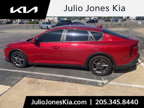 Used 2025 Kia K4 FWD image 1
