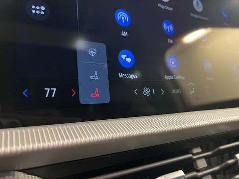 New 2026 Ford Explorer ST-Line w/ ST-Line Street Pack image 13