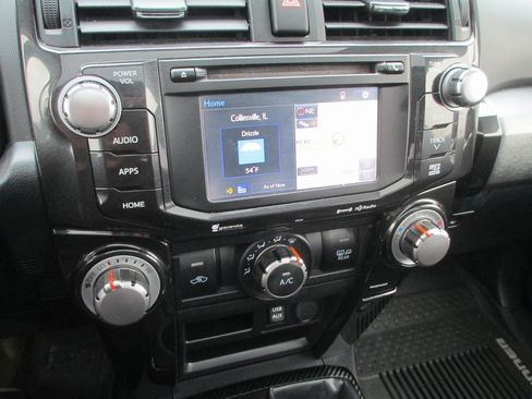 Used 2018 Toyota 4Runner TRD Off-Road Premium image 24