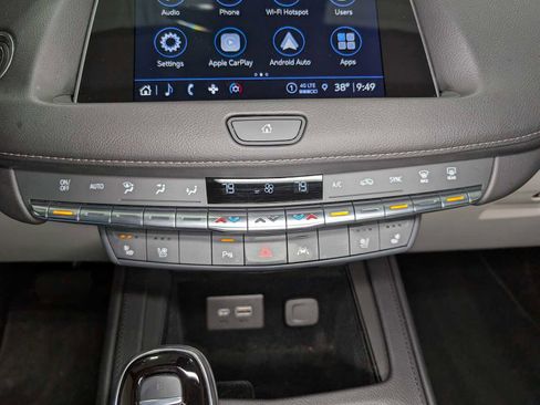 Certified 2023 Cadillac XT4 Premium Luxury image 31