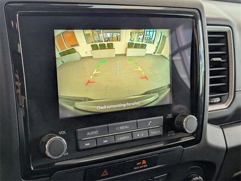 Used 2022 Nissan Frontier SV w/ SV Premium Package image 20