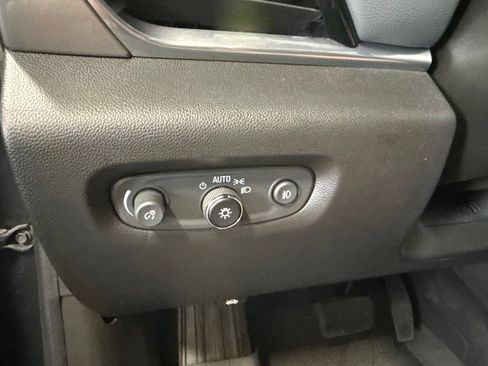 Used 2019 Chevrolet Traverse LT w/ LPO, Floor Liner Package AWD/4WD image 14