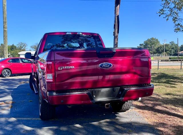 Used 2017 Ford F150 XLT w/ Equipment Group 302A Luxury AWD/4WD image 3