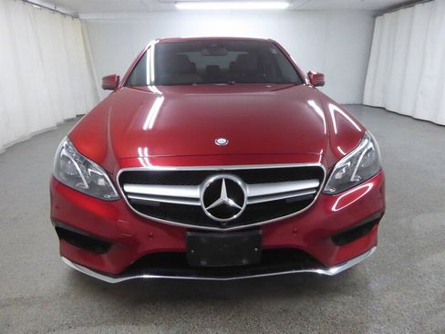 Used 2014 Mercedes-Benz E 350 4MATIC Sedan image 2