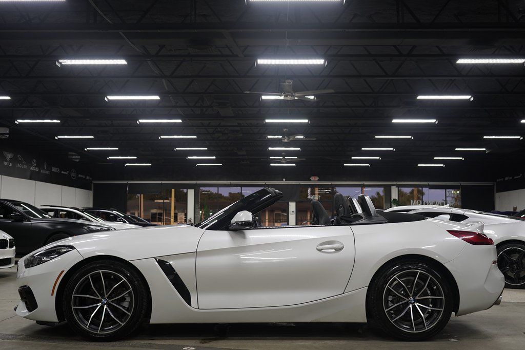 Used 2022 BMW Z4 sDrive30i w/ Driving Assistance Package RWD image 4