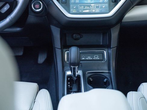 Used 2025 Subaru Ascent Limited w/ Popular Package #2 image 22