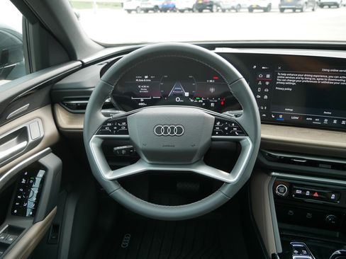 New 2025 Audi Q5 Premium Plus image 12