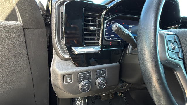 Used 2024 Chevrolet Silverado 1500 RST w/ Z71 Off-Road Package AWD/4WD image 21