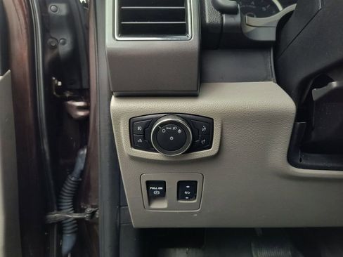 Used 2018 Ford F150 XLT w/ Equipment Group 302A Luxury image 16