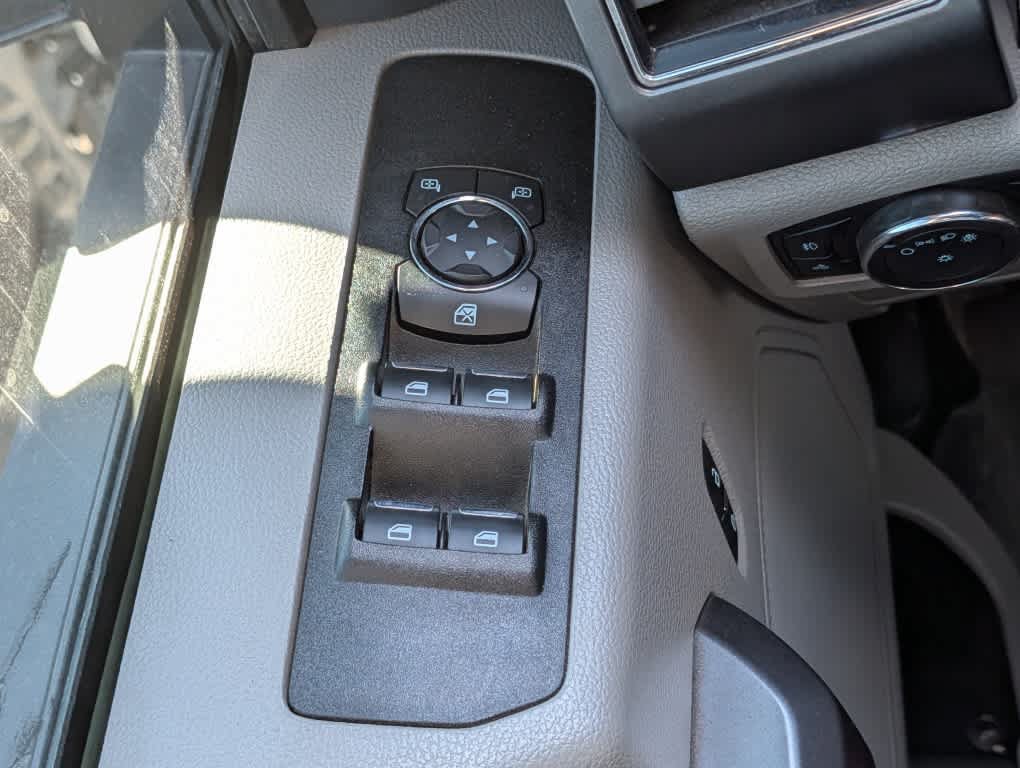 Used 2022 Ford F350 XLT w/ XLT Value Package AWD/4WD image 21