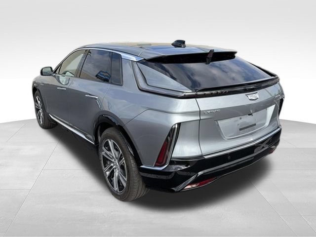 Certified 2024 Cadillac Lyriq Luxury AWD/4WD image 5