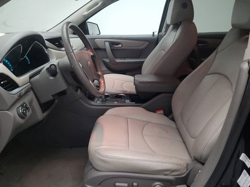 Used 2016 Chevrolet Traverse LT FWD image 17