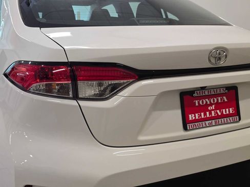 Certified 2024 Toyota Corolla LE FWD image 7