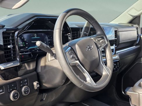 Used 2025 Chevrolet Silverado 2500 LT w/ Trail Boss Package image 10