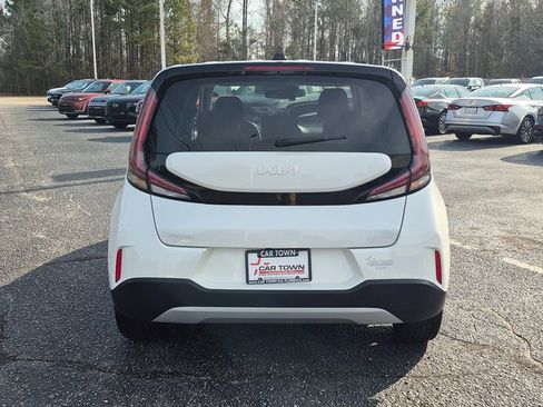 Used 2024 Kia Soul LX w/ Option Group 015 image 3