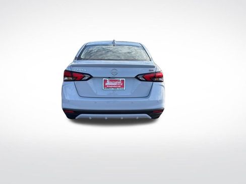 New 2025 Nissan Versa SR w/ Trunk Package image 3
