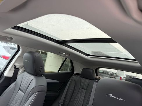 New 2026 Buick Envision Avenir image 14