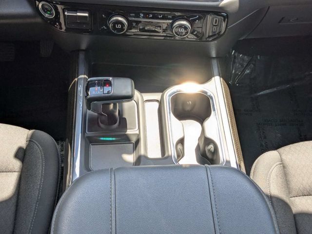 Used 2024 Chevrolet Silverado 1500 LT Trail Boss AWD/4WD image 19